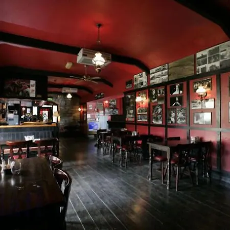 Royal فندق ليسدونفارنا