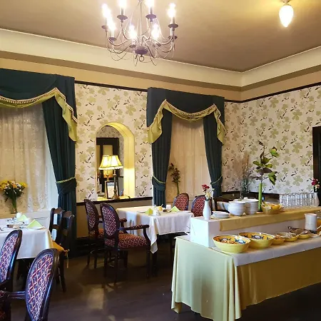 Ξενοδοχείο Royal