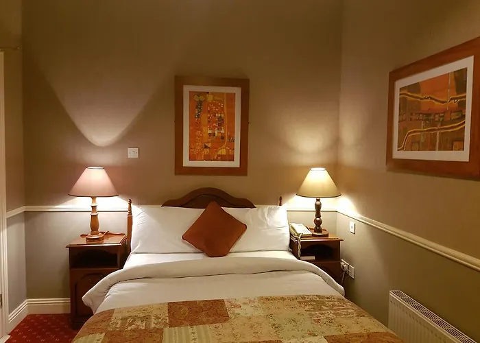 Royal Hotel